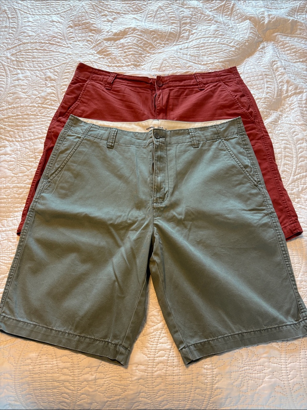 Old Navy Men's Flat Front Shorts in Olive and Brick